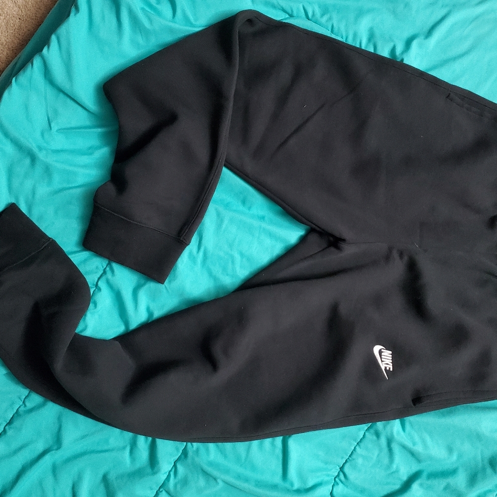 Brand new nike sweatpants